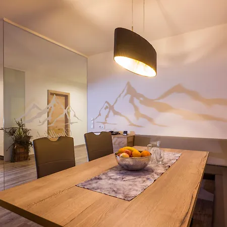 Alptirol 아파트호텔