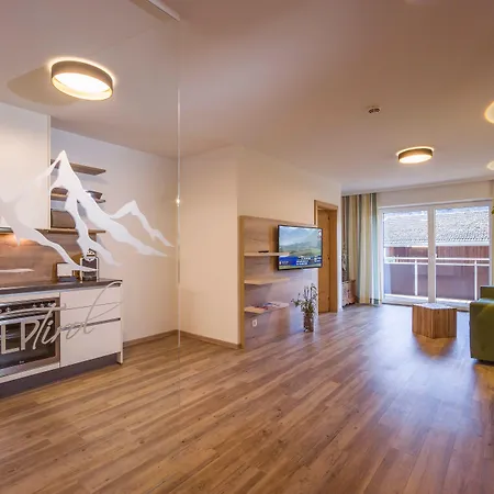 Aparthotel Alptirol 4*