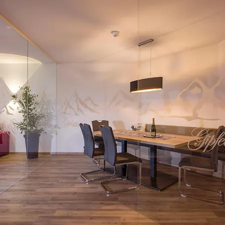 Alptirol Aparthotel 4*