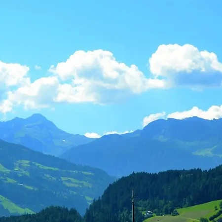 Alptirol 아파트호텔