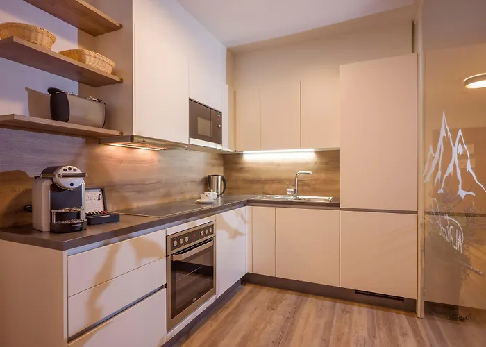 Alptirol 公寓式酒店 4*