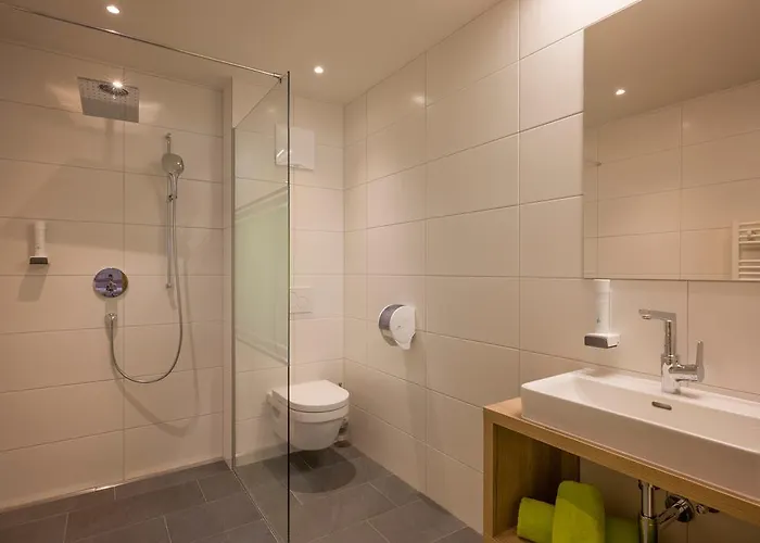 アパートホテル Alptirol 4*