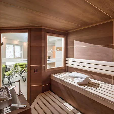 Alptirol Aparthotel 4*